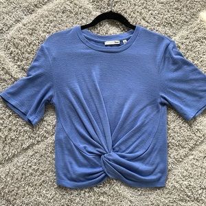 Aritzia - wilfred free short sleeve top